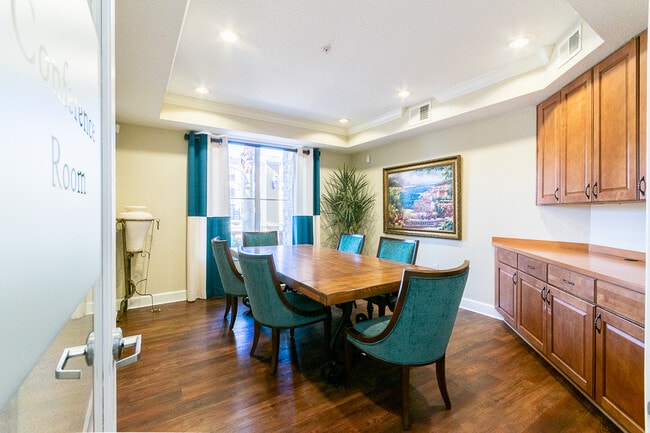 Building Photo - 8539 Gate Pky W