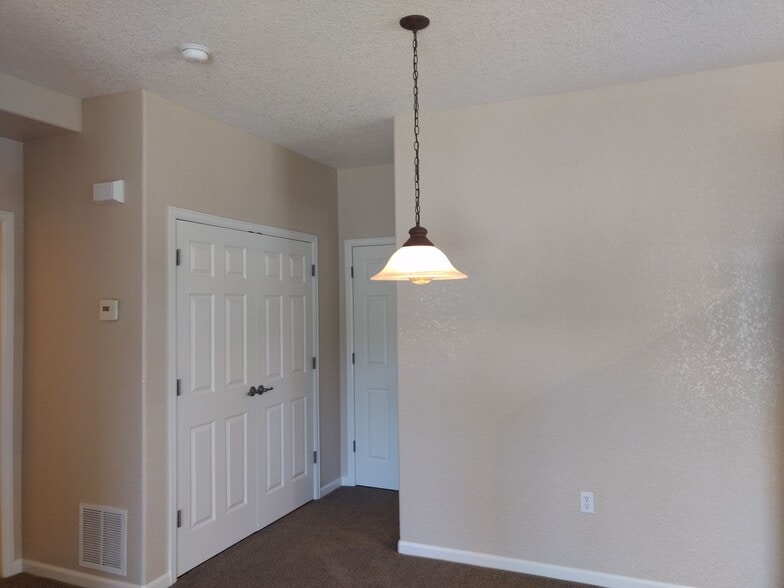 Building Photo - 3230 Boulder Cir