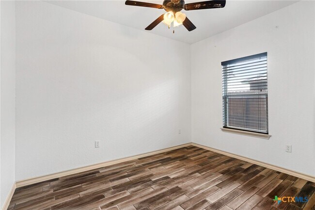 Building Photo - 1009 Tripp Ln