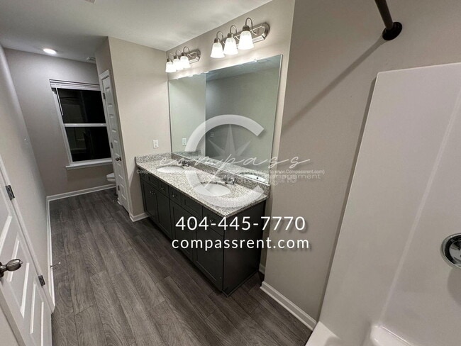 Building Photo - 119 Squarewood Ln NW