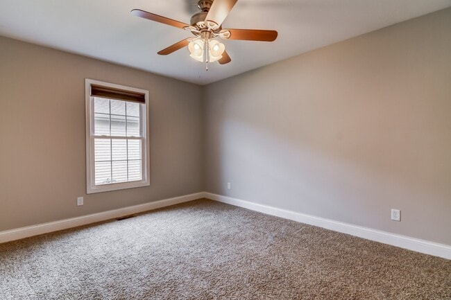 Building Photo - 2909 Cindy Ln