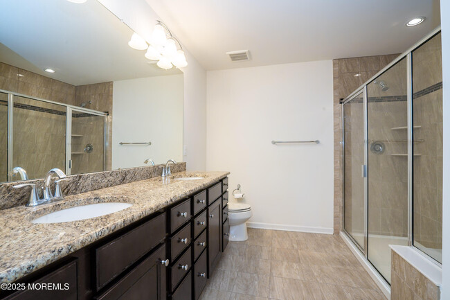 Building Photo - 50 Periwinkle Dr