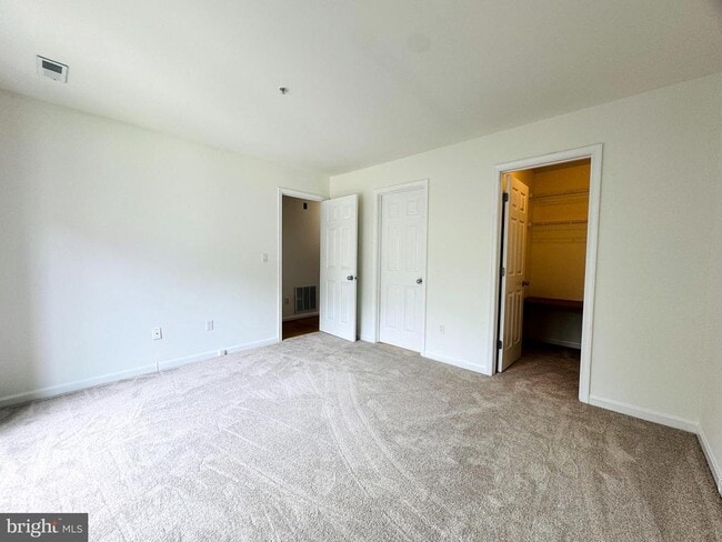 Building Photo - 640 Oakland Hills Dr