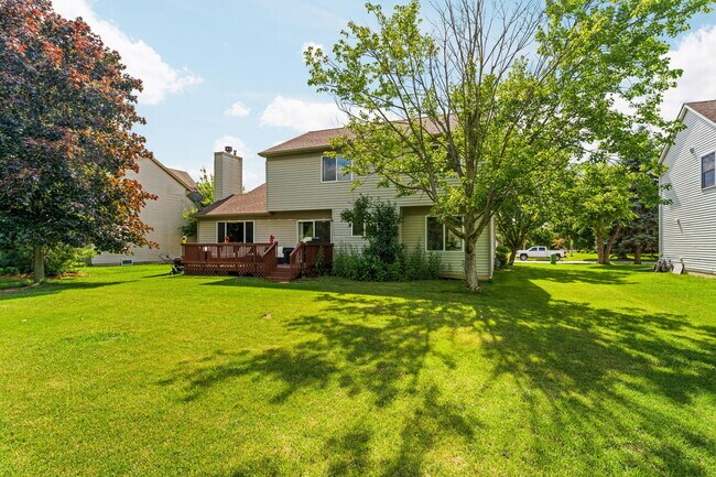 Building Photo - 4141 Crystal Creek Dr