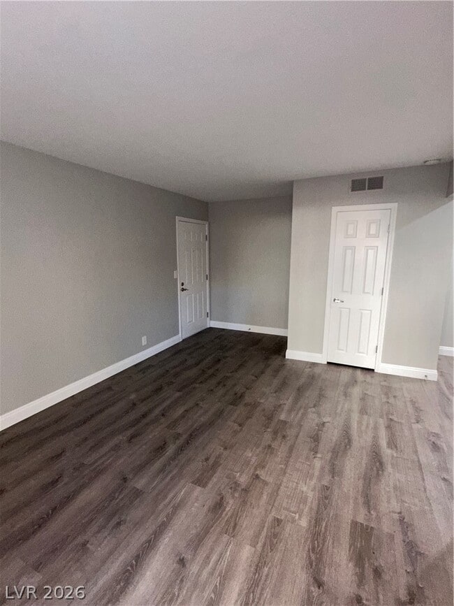 Building Photo - 4310 Sandy River Dr