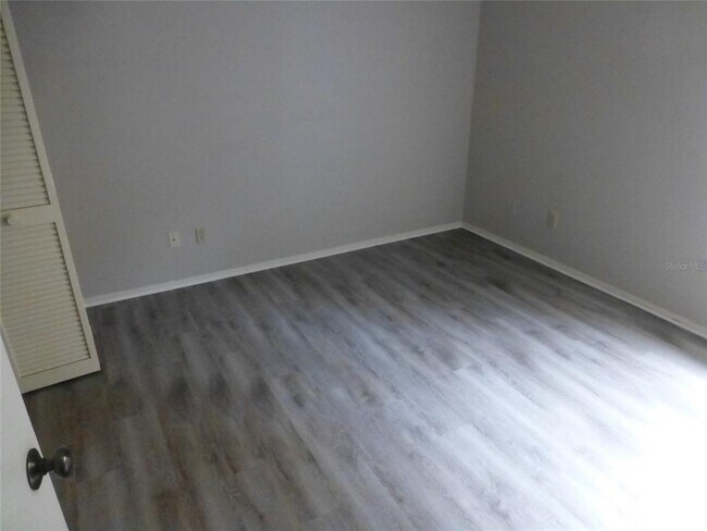 Building Photo - 2822 Whitehall Dr