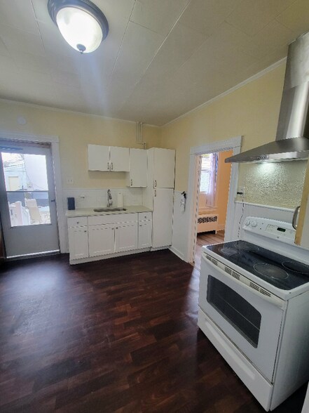 Building Photo - 333 Kirkland Pl