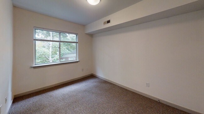 Building Photo - 1521 Virginia Ave