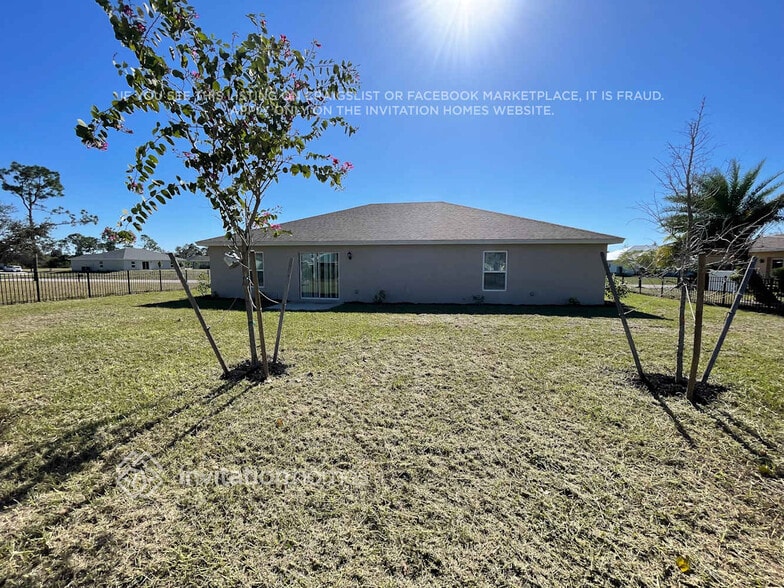 Building Photo - 25468 Avillas Ct