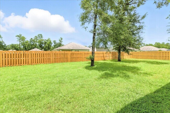 Building Photo - 18 E Sycamore Trl