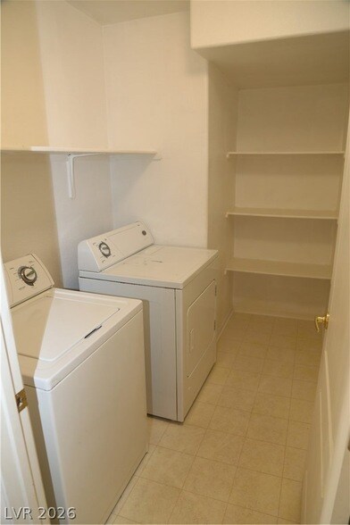 Building Photo - 4780 Double Down Dr