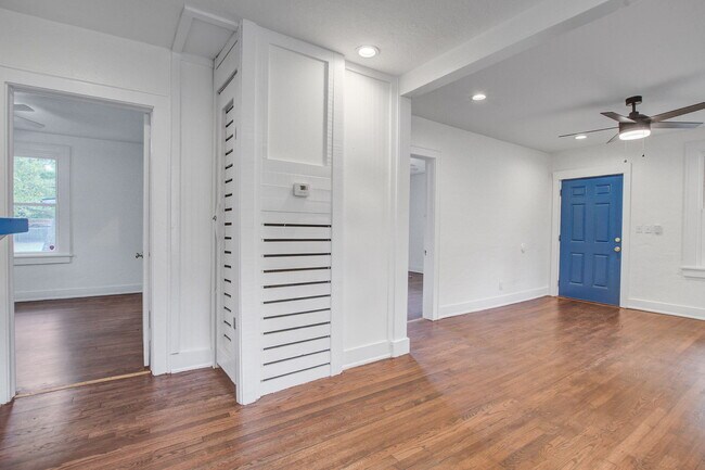 Building Photo - 2607 Madden Dr