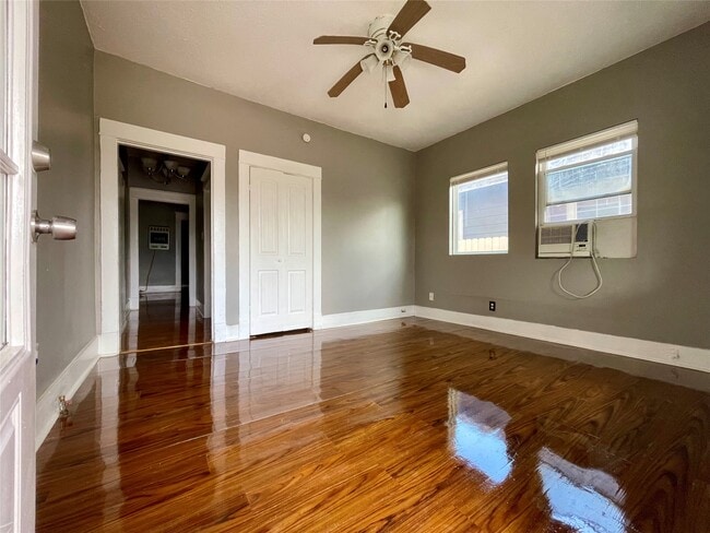 Building Photo - 6912 Avenue C