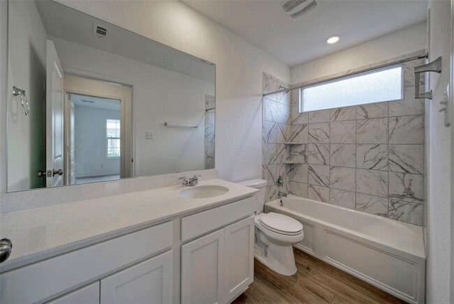 Building Photo - 108 Montego St
