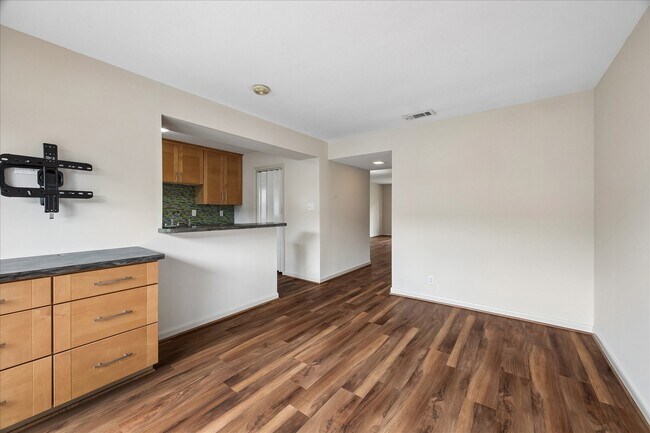 Building Photo - 2065 Winrock Blvd