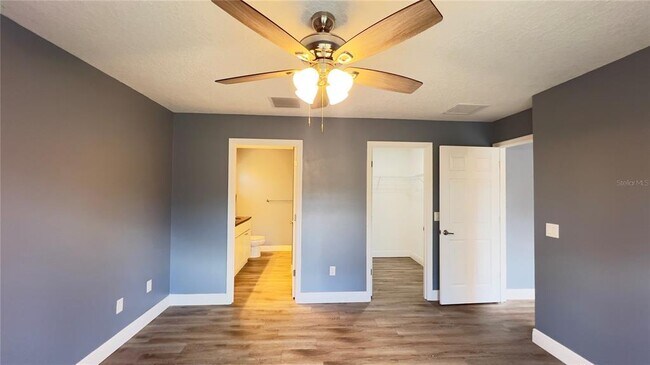 Building Photo - 3709 W Wilhelm St