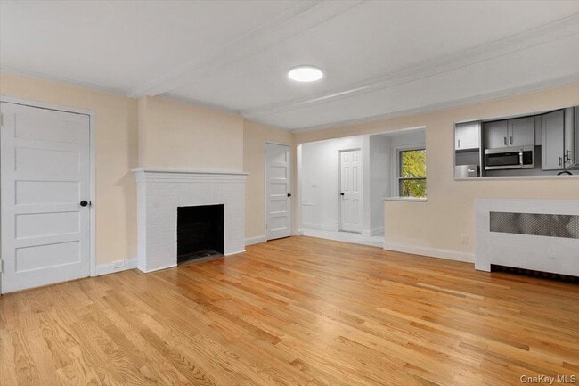 Building Photo - 116 Corlies Ave