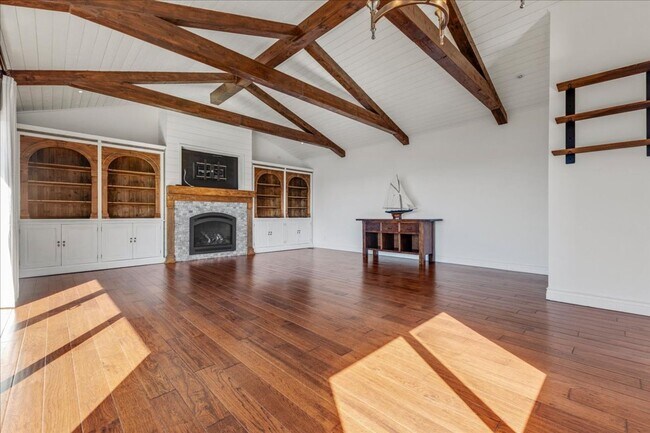 Building Photo - Stunning Highlands Home Located in Carmel, CA!