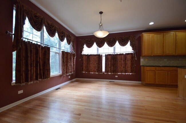 Building Photo - 8095 Boulder Ct
