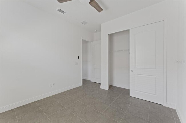 Building Photo - 9732 Bucklow Hill Dr