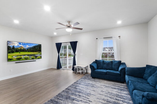 Building Photo - 76 Swackhammer Way