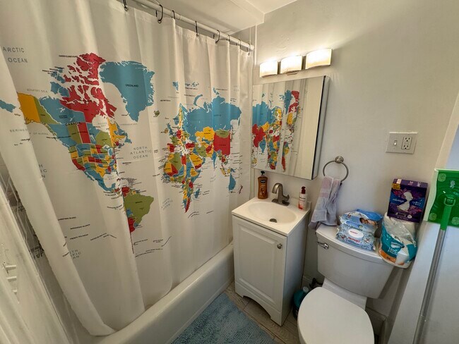 Building Photo - 65 Walden St