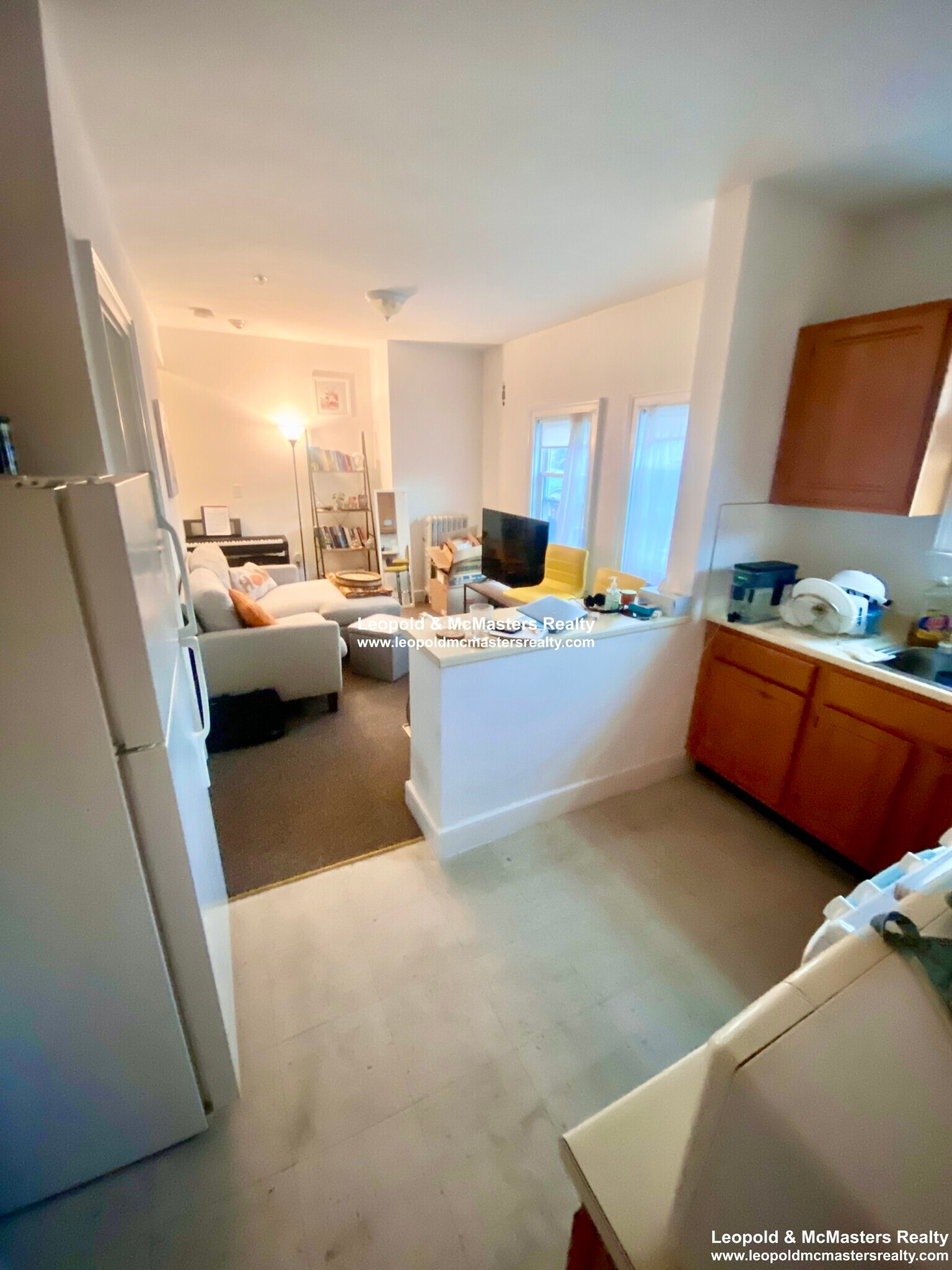 Building Photo - 456 Salem St