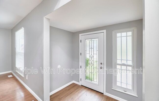 Building Photo - 1661 Rishon Hill Dr