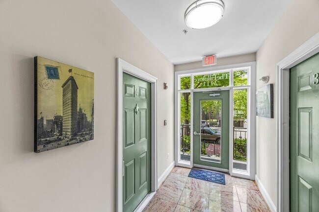 Building Photo - Modern U Street Condo | 2 Bed | 2 Bath | 1000 Sf | Large Balcony | 1 Parking Space