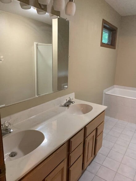 Building Photo - W13567 Woodland Way