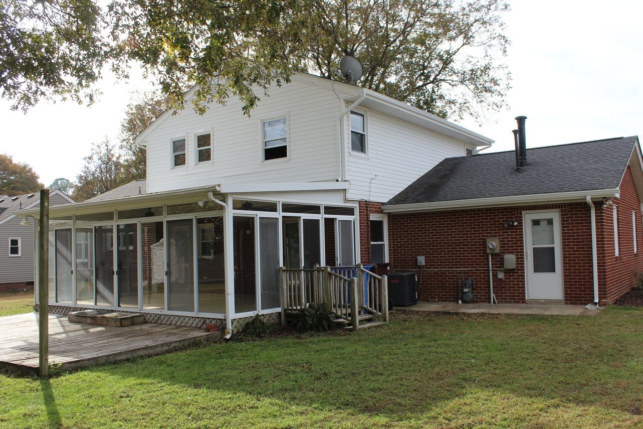 Building Photo - 3213 Tyre Neck Rd