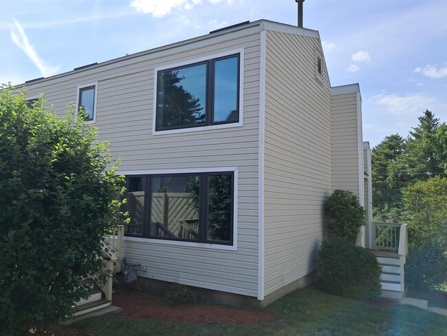 Building Photo - 4 Esquire Cir