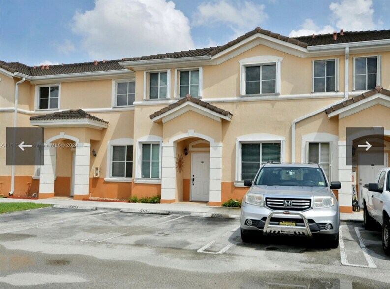 Building Photo - 7369 NW 174th Terrace