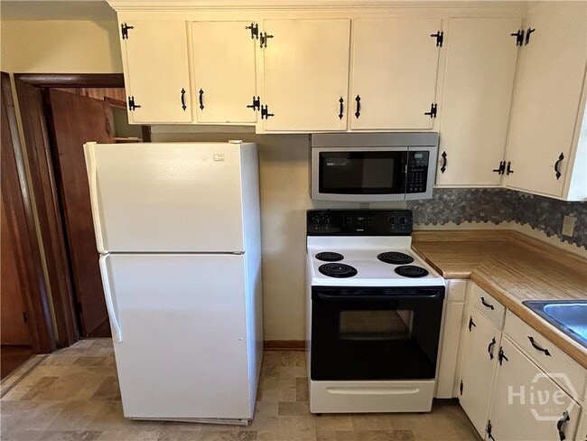 Building Photo - 190 Northcrest Dr