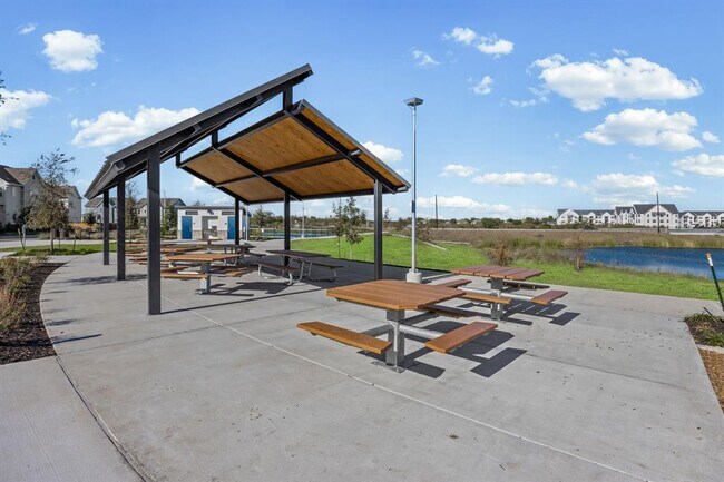 Building Photo - 5806 Rangeland Rd