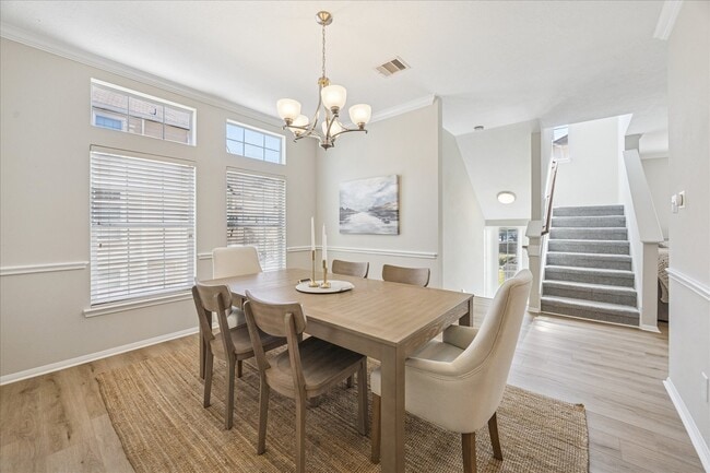 Building Photo - 3319 Leading Point Dr