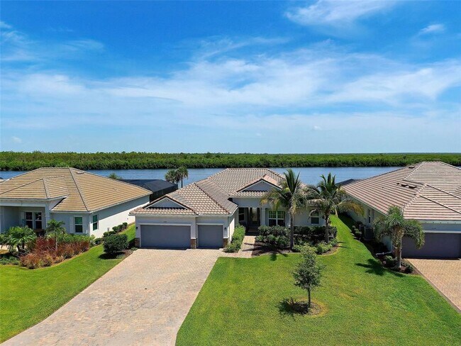 Building Photo - 15240 Spanish Point Dr