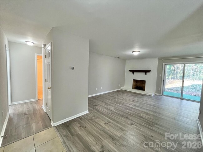 Building Photo - 2901 Iron Gate Ln