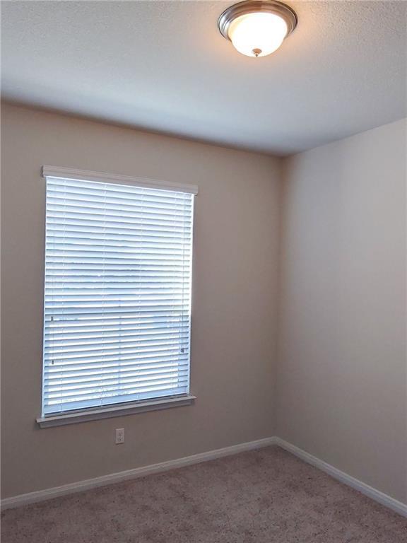 Building Photo - 636 Donegal Ln