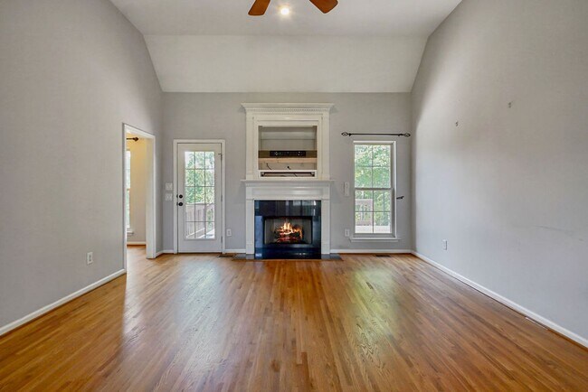Building Photo - 3153 Cahaba Park Dr