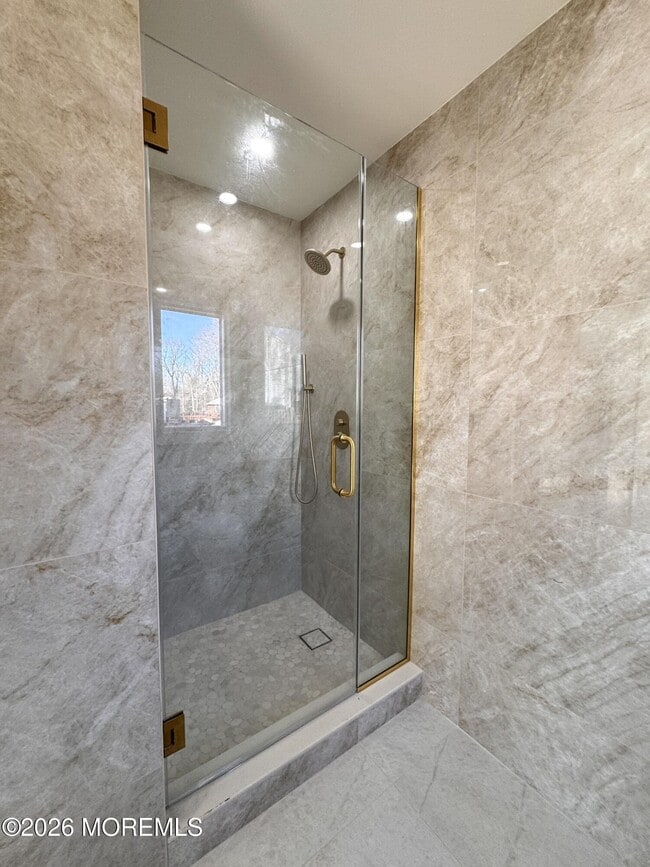 Building Photo - 7 Whalepond Rd