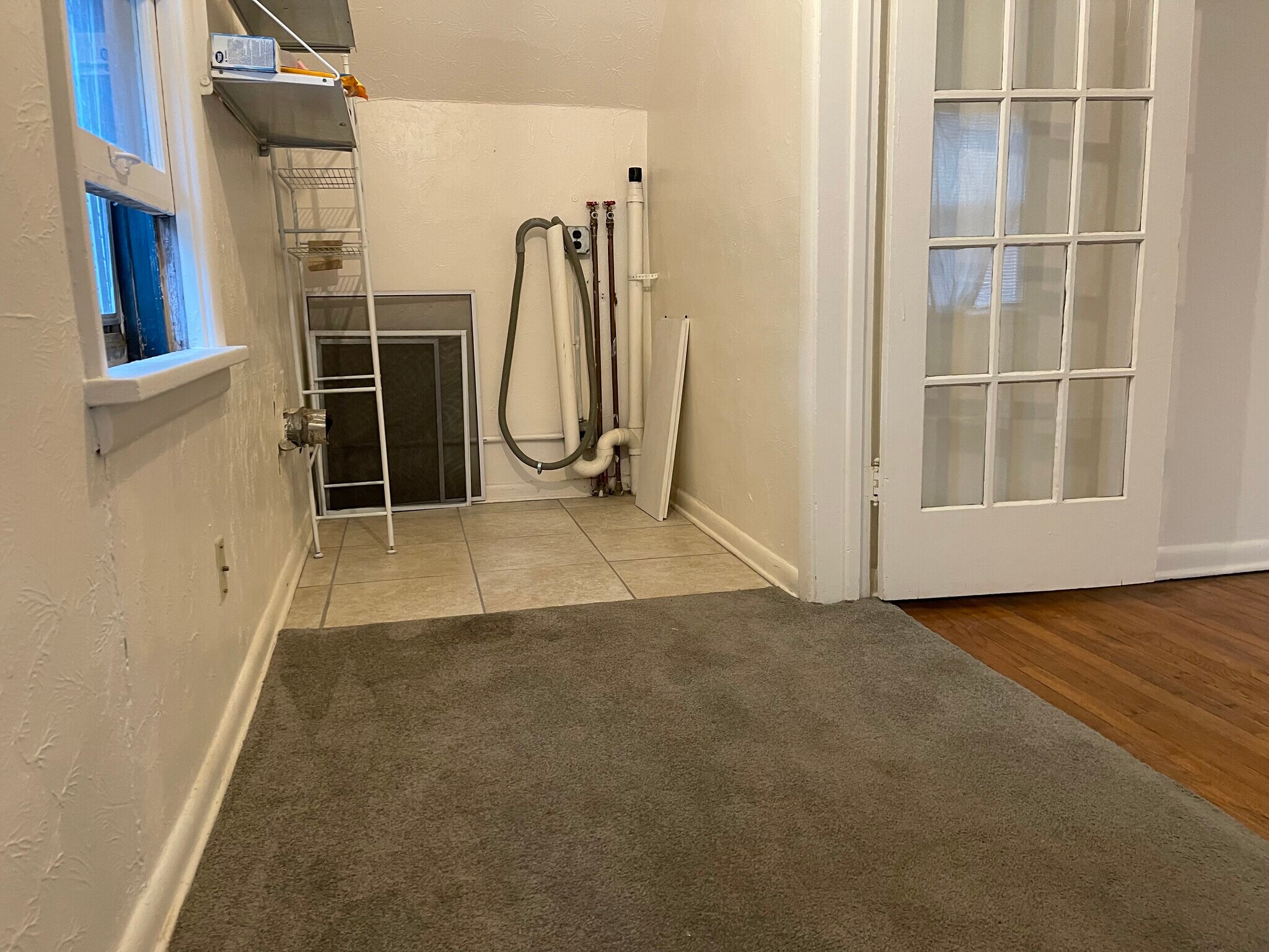 Building Photo - 706 S 25th St