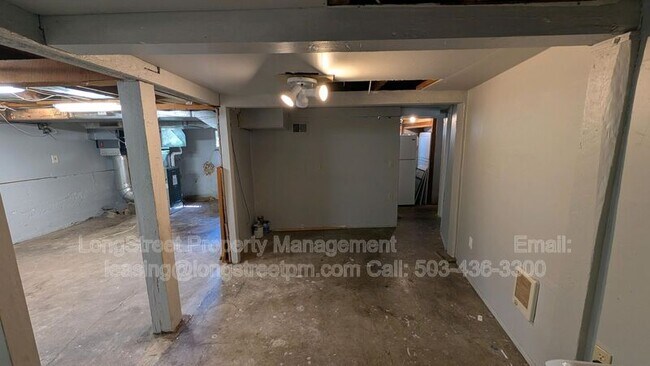 Building Photo - 622 NW 29th St