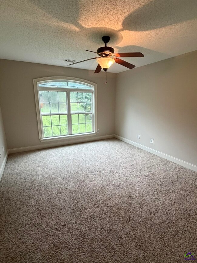 Building Photo - 254 Southfield Ct
