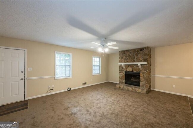 Building Photo - 3038 Courtney Dr