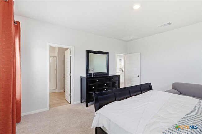 Building Photo - 149 Cutleaf