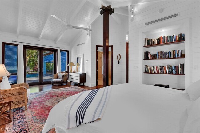 Building Photo - 795 18th Ave S