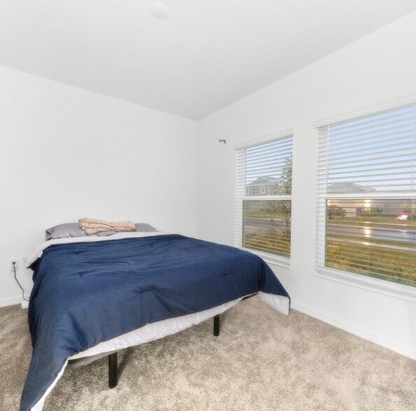Building Photo - 3977 Willowbrook Dr