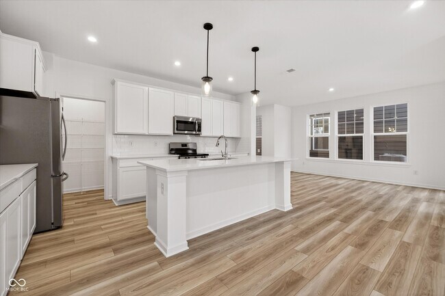 Building Photo - 16067 Meadow Frost Ct