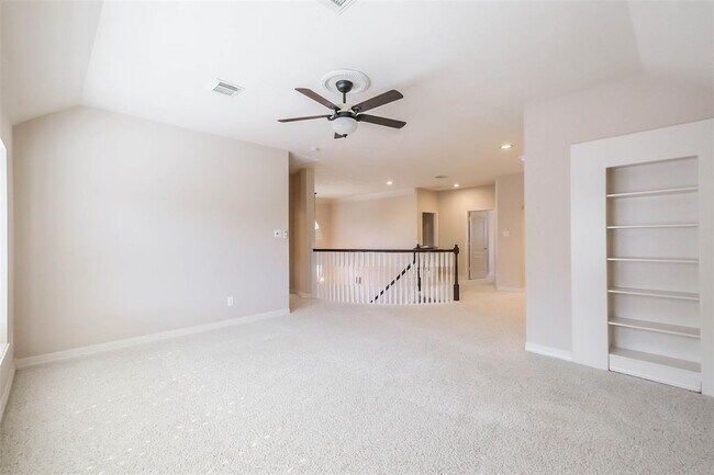 Building Photo - 12411 Santiago Cove Ln